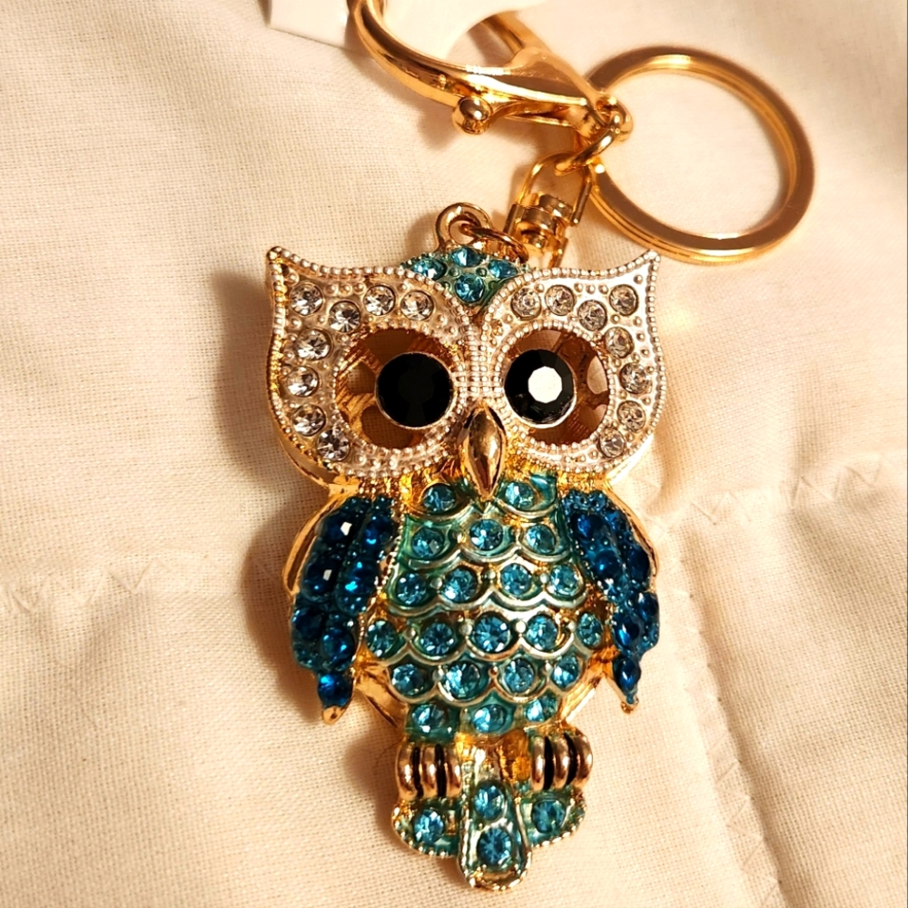 Owl Keychain Blue Rhinestones, Size: H 2.56" x W 1.57"